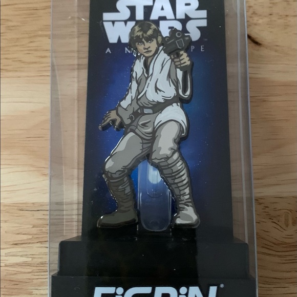 NIB Star Wars Luke Skywalker FIGPIN #699 - Picture 3 of 3